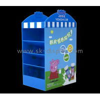 What are the advantages of acrylic display cabinets?