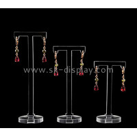 Crafting Elegance The Artistry of Handmade Acrylic Jewelry Display Props