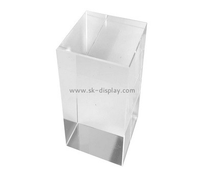 Custom plexiglass display cube AB-186