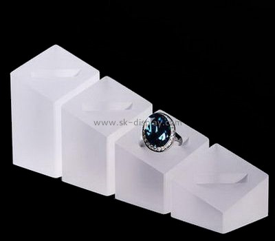 Customized acrylic ring display jewelry display stands shop display stands JD-103