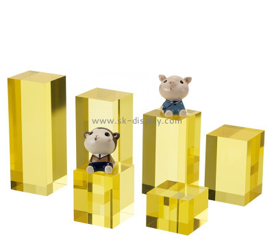 Custom acrylic square figures display blocks AB-416