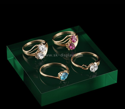 Custom acrylic jewelry ring display block JD-361